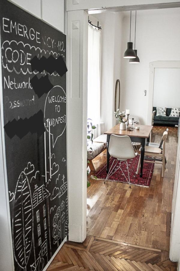 Charming And Unique Apartment With Balcony By The Great Synagogue ブダペスト エクステリア 写真